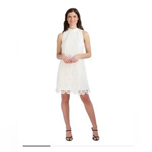 Women's Mock-Neck Sleeveless Lace Dress
